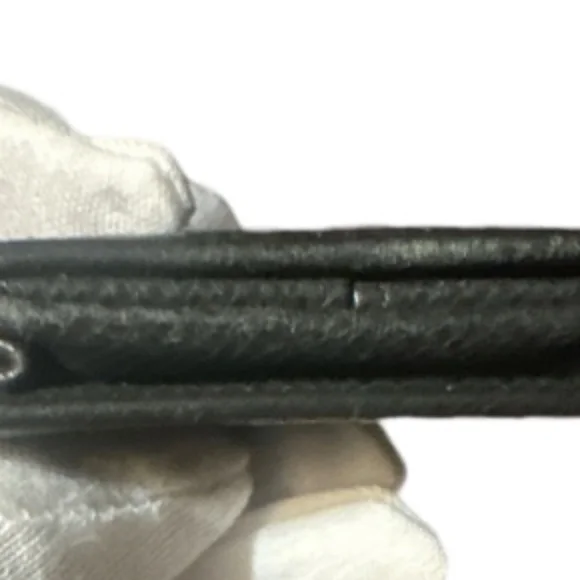 Louis Vuitton Taiga Leather Coin Case Black - Picture 7 of 9